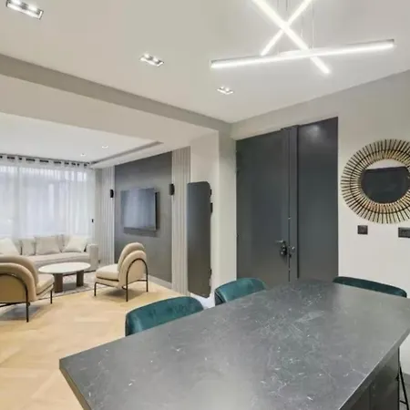 Elegant Flat - 2br-6p