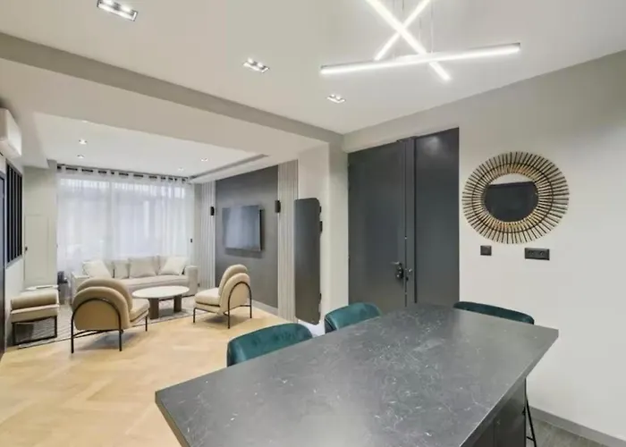 Elegant Flat - 2br-6p