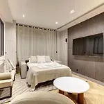 Elegant Flat - 2br-6p *