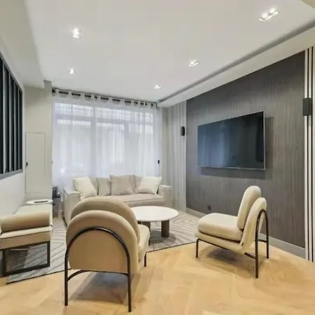 Elegant Flat - 2br-6p *